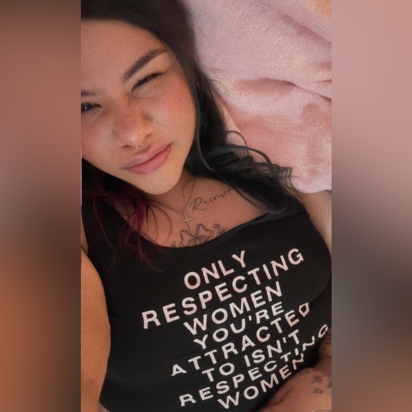 Meet your Posher, Mariah - Picture 5 of 6